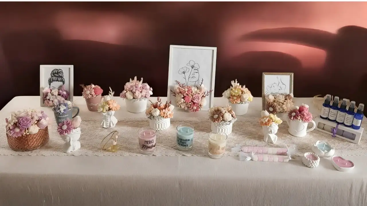 Atelier cire douce fallback background
